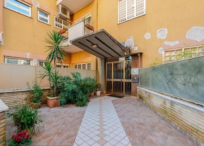 Elegant Home San Pietro Vicino Alla Metro